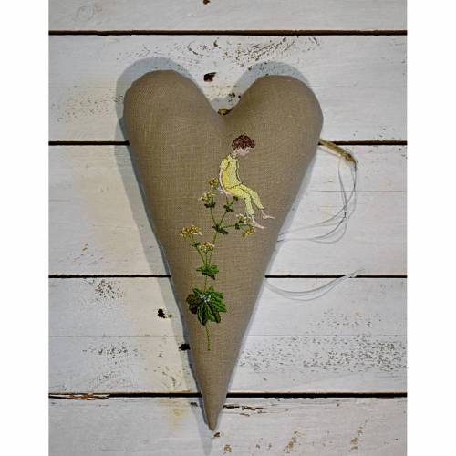 Leinen Herz, beige, Stickerei Wiesenkräuter