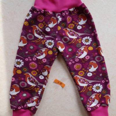 handgenähte Pumphose in leichter Sommer Qualität mit Vogel+ Blütenmotiven, Kinderhose Gr. 80 (86), Mitwachshose