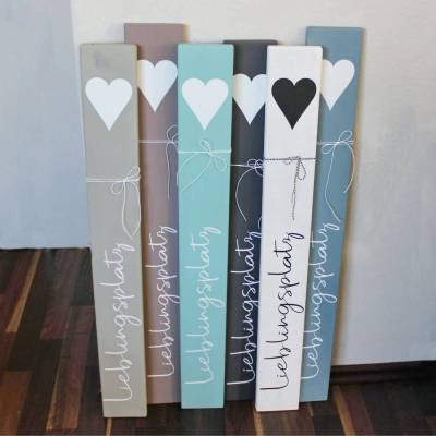 Holzschild zum Anlehnen "Lieblingsplatz" aus der Manufaktur Karla