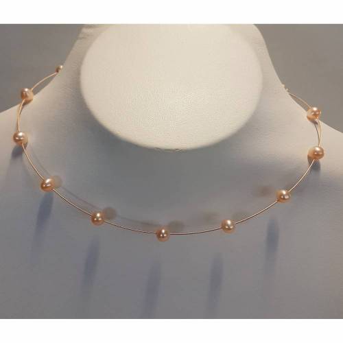 Frühlinghaftes Collier mit Zuchtperlen