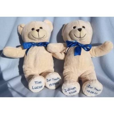 weisser Teddy mit Daten bestickt