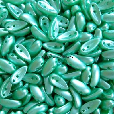 30 Chilli beads pastell grün