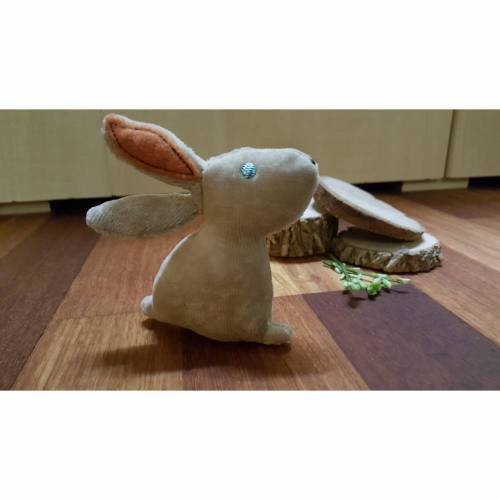Stickdatei "Hase" ITH - als Anhänger und mit Wendemöglichkeit in 6 Grössen und 2 Varianten