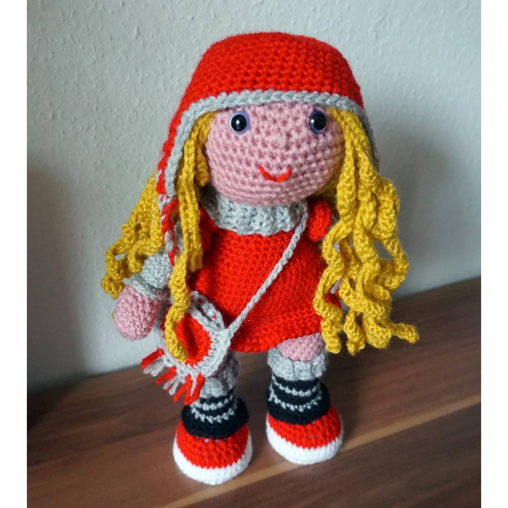 Häkelanleitung Amigurumi Puppe Sharon ! Bild 1