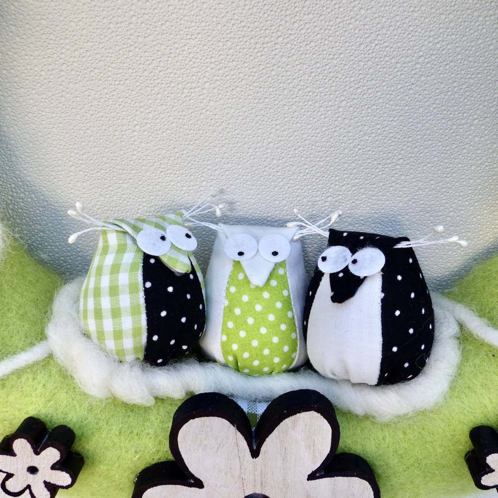 Frühlings-Kranz, Türkranz aus Filz, Deko-Kranz mit Stoff-Eulen Bild 2