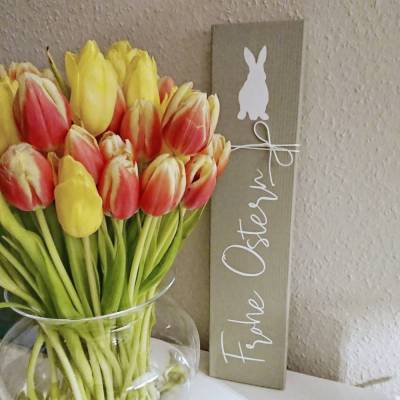 Holzschild zum Anlehnen "Frohe Ostern" aus der Manufaktur Karla