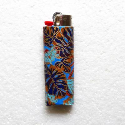 Feuerzeughülle Blüten inkl. BIC-Feuerzeug
