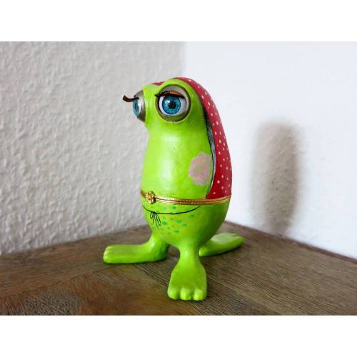 Das Froschbergé-Ei Froschkäppchen, Rotkäppchen, Frosch, Osterei, Ostern, Frosch Figur, Frosch Skulptur, Fabergé, Ringschachtel, Froschkönig,