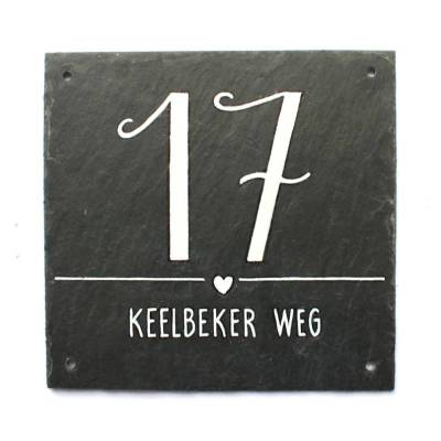 Wetterfeste Hausnummer aus Schiefer – personalisiertes, handgemachtes Hausnummernschild mit Zahl & Straßenname
