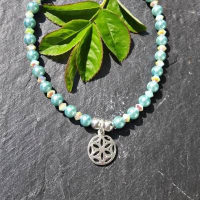Hellblaues Perlenarmband mit Mandala-Anhänger aus 925 Silber
