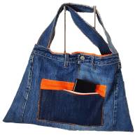 Upcycling Jeanstasche blau orange – Handgemachte Unikattasche aus Markenjeans mit vielen Außentaschen