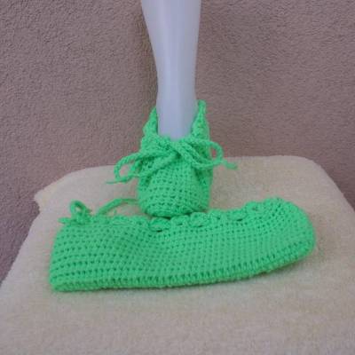 Gästeschuhe, Bettschuhe, Puschen, Hausschuhe Handarbeit Damen Herren Polyacryl  Gr. 37-39
