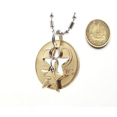 Anhänger aus 20 Pfennig (DDR) mit Halskette