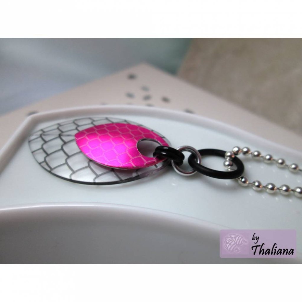 knallige Halskette DRACHENSCHUPPE Kette pink Bild 2