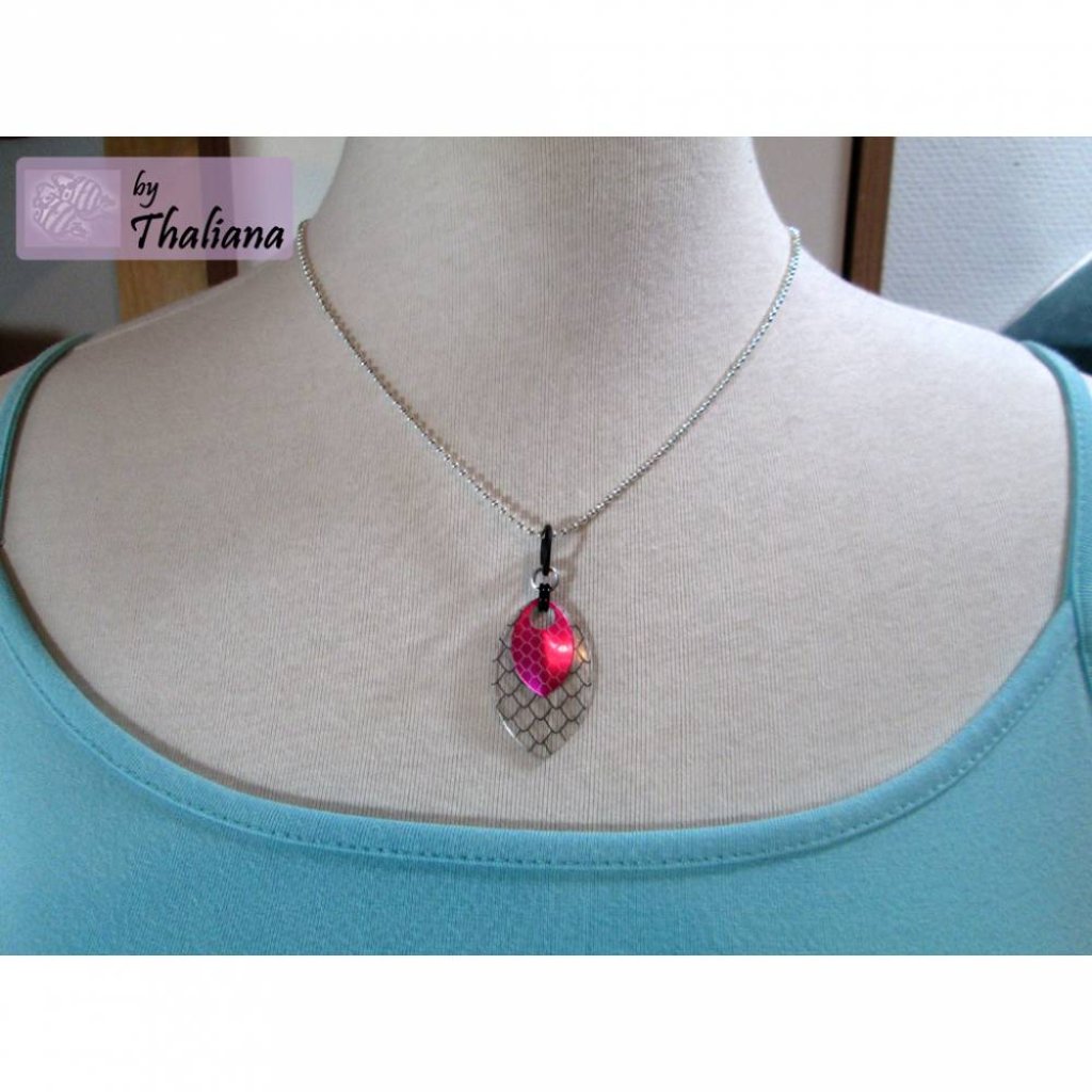 knallige Halskette DRACHENSCHUPPE Kette pink Bild 3