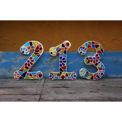 Mosaik Hausnummer bunt, weiß verfugt, Ziffern 0-9, frostfest