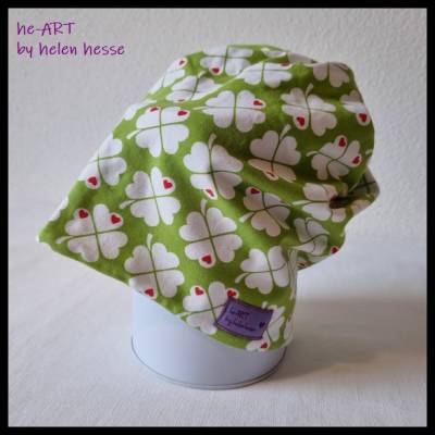 SONDERPREIS WEGEN ABVERKAUF! Beanie-Loop für Kleinkinder - gleichzeitig Mütze und Loop - KU 46, in grün-weiß KLEE