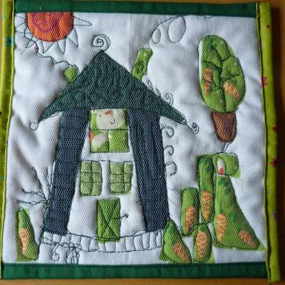 Wichtelhaus / Zwergenhaus grün speziell für den Osterhasen Kinderzimmer Bilder