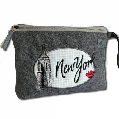 Bestickte Kulturtasche New York grau Waschbeutel Kulturbeutel Schminktasche Windeltasche Krimskrams Größe XL
