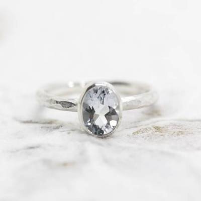 Aquamarin Ring, Solitär, aus Silber 925 mit gehämmerter Struktur, Goldschmiede-Arbeit