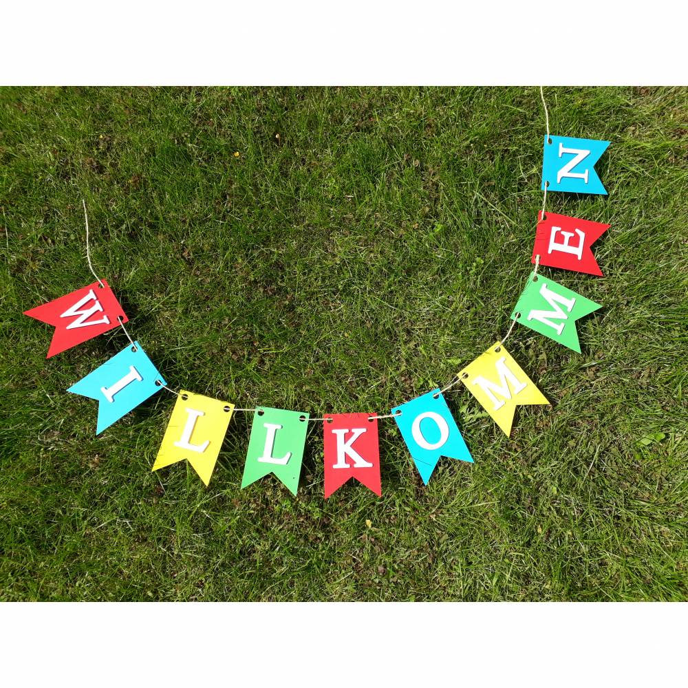Willkommen Girlande in kräftigen bunten Farben. Handgefertigte Wimpelkette zur Begrüßung, Willkommen Zuhause, Welcome Home, Dekoration zum Empfang