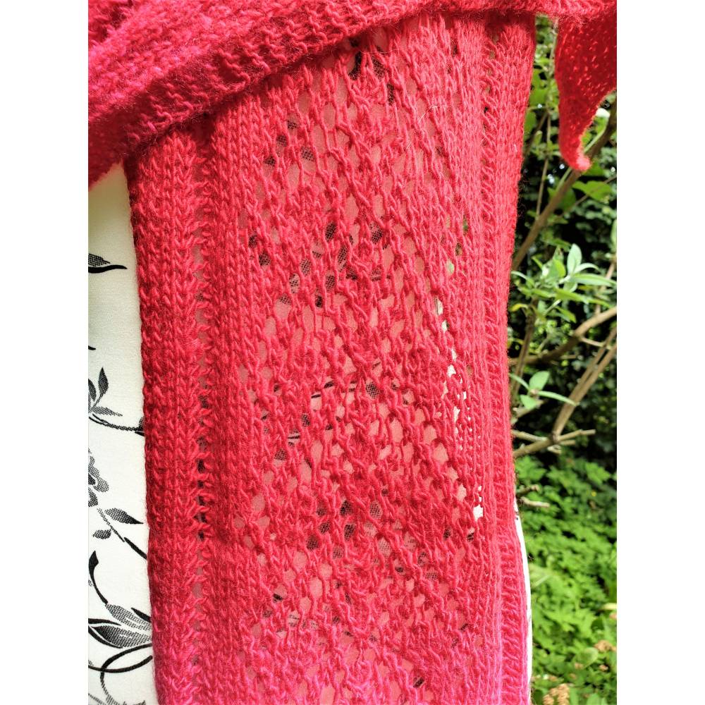 Lace Schal handgestrickt – Strickschal rot pink Farbverlauf – 100% Schurwolle Unikat Bild 8