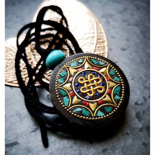 lange Kette oder Choker. Leder, und Holz, Ethno, orientalisch