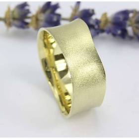 Breiter, konkaver  Ring aus Gold 585/-, mattgeschlagen