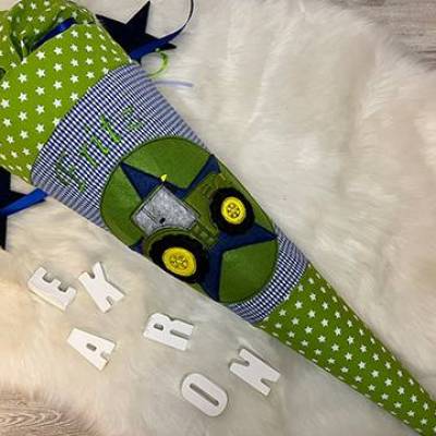 Schultüte / Zuckertüte "Traktor" für den Schulstart,Trecker, Stern, personalisierbar, zur Einschulung, Kinder