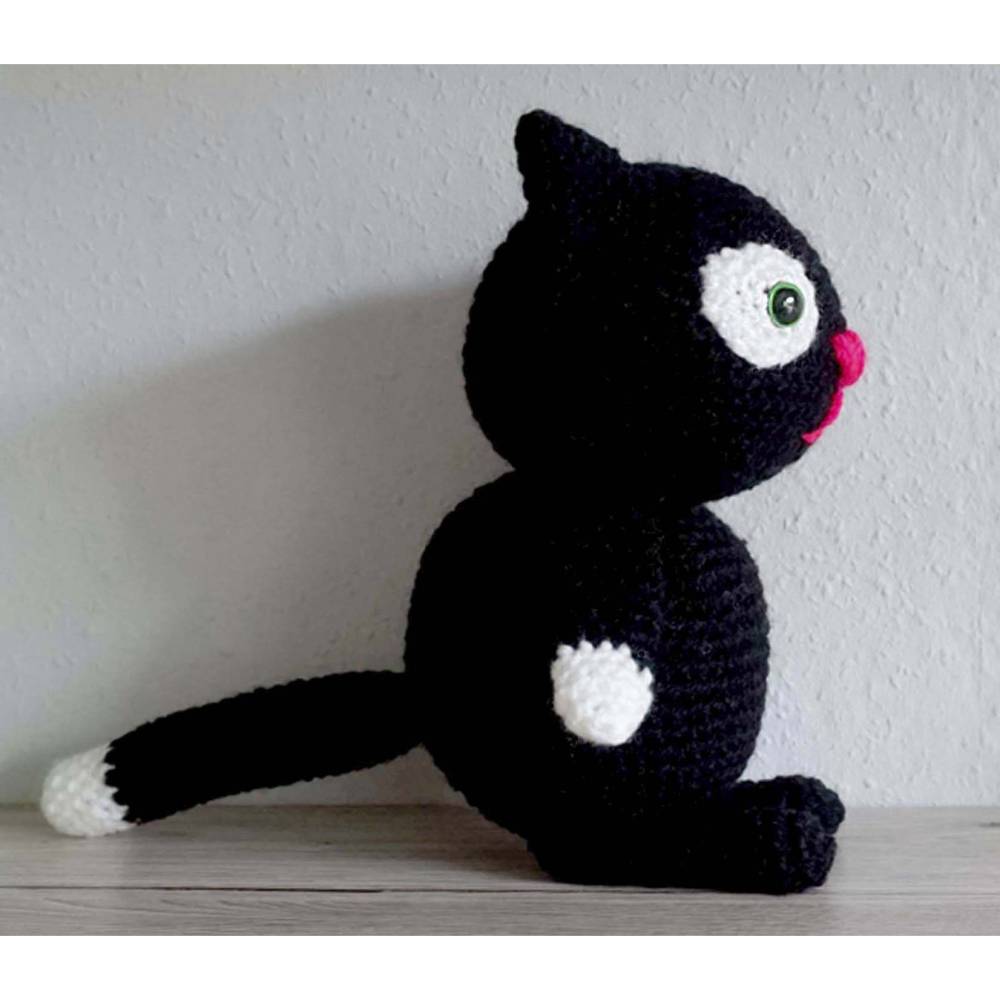 Amigurumi Häkelanleitung für die Katze Blacky Bild 2