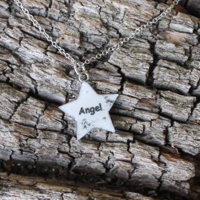 Sternförmige Erinnerungskette an Sternenkind mit Sternenstaub Edelstahl Aufschrift Angel