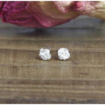 Kleine Ohrstecker aus Silber 925/-, Zerknitterter Winzling, Scheiben 4 mm