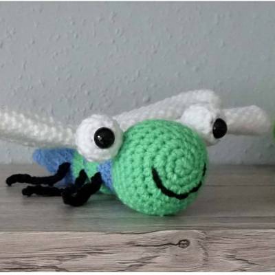 Amigurumi Häkelanleitung für die Libelle Bella 