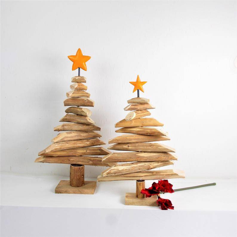 Weihnachtsdeko, Weihnachtsbaum, Tannenbaum aus Holz, Floristikdeko
