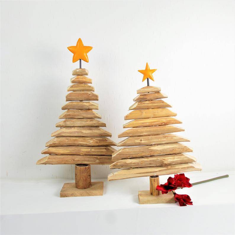 Weihnachtsdeko, Weihnachtsbaum, Tannenbaum aus Holz, Floristikdeko
