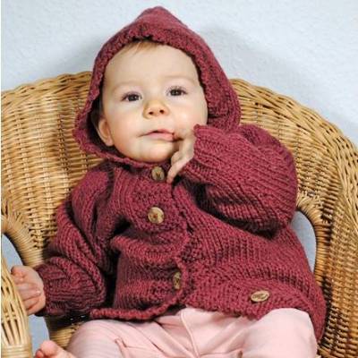 Strickanleitung für die kuschelige Kapuzenjacke "Linus & Lina", für Babys und Kleinkinder von 0 – 2 Jahren.