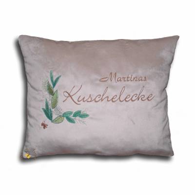 Flauschiges besticktes Kissen creme braun Kuschelecke plus Namen oder Mama Papa Oma Opa Flauschkissen Kuschelkissen
