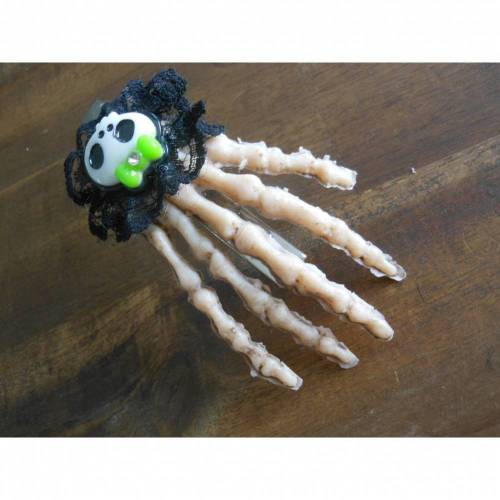 Skull Totenkopf Skeletthand Haarklammer gothic