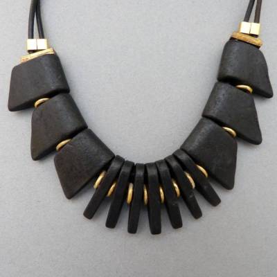 Kurze Kette aus Keramikperlen, schwarz, 39 - 43cm, Halskette aus Keramikperlen, Kette, Schmuck, Keramikschmuck