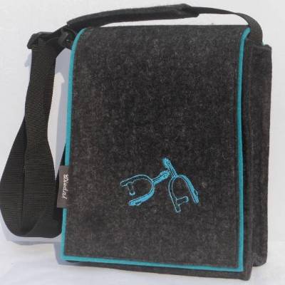 Die Tasche mit der Wechselklappe, anthrazit, türkis, Sporen, aus Wollfilz, Umhängetasche, wandelbar, hochformat, handgemacht von Dieda! kaufen