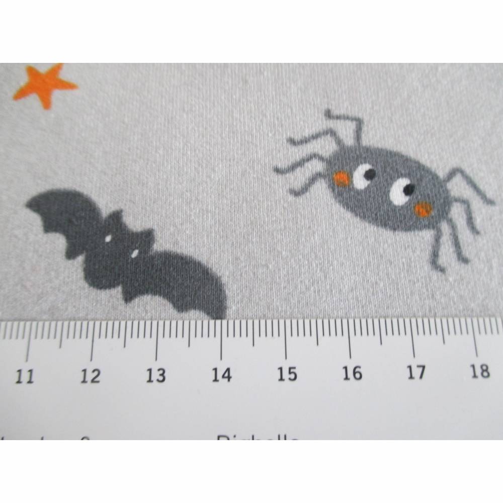 Rest:1,55m x1,50m Baumwolljersey Halloween, Spinnen und Fledermäuse grau Bild 4