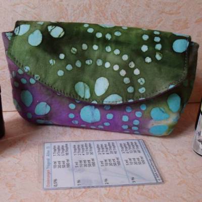 Tasche für 5 ätherische Ölflaschen, Aromapflege, für Aromaexpertinnen, Batikstoff