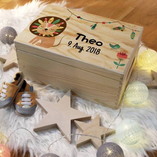 Erinnerungskiste Baby, aus Holz, Erinnerungsbox, personalisierbar mit Geburtsdaten und Namen, individuelle Holzkiste mit Deckel, Löwe