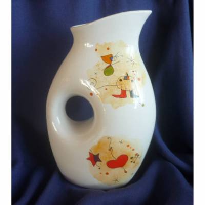 Krug für Saft oder Milch mit Miro Design