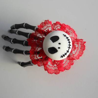 Skull Totenkopf Skeletthand Haarklammer schwarz – Gothic Haarspange aus Acryl