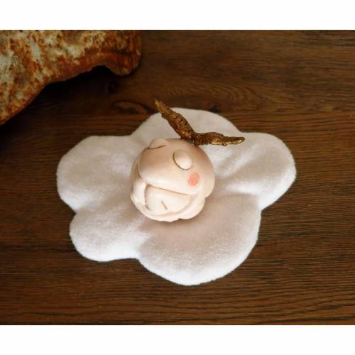 Eifrosch Putte, Engel, Flügel, Engelsflügel, Froschfigur, kleiner Frosch, Froschplastik, Mini Frosch, Ei, kleine Skulptur, Wolke
