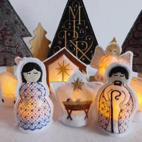 Krippenfiguren Heilige Familie Weihnachtsdeko X-Mas bestickte LED-Teelichtcover weißer Filz weihnachtliche Dekoration