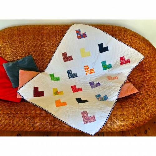 Babyquilt Scrappy Heart Upcycling weiß bunt Unikat, Patchworkdecke, Krabbeldecke, Babydecke, Modern Quilt