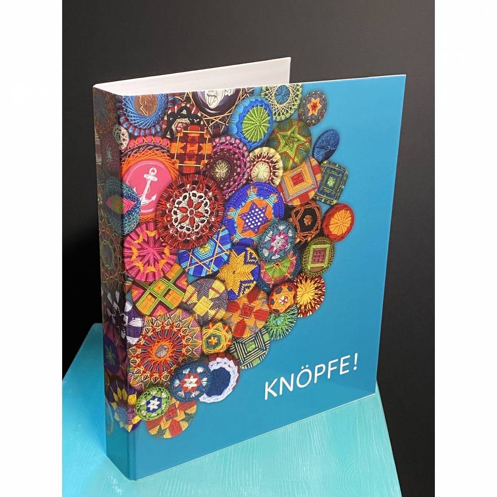 Ringbuch "Knöpfe!" Bild 1