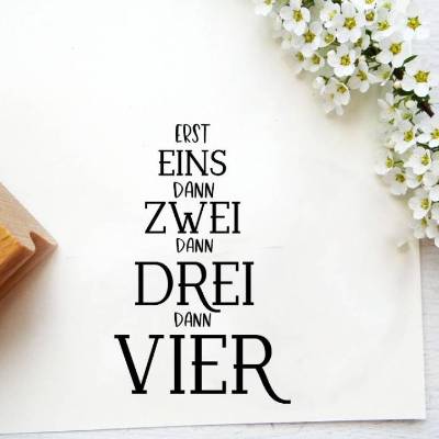 Weihnachtsstempel "erst eins dann zwei dann drei dann vier" für Geschenketiketten, Geschentüten, Weihnachtspost 